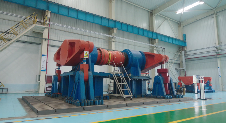 建立機(jī)械封閉式靜載、動載綜合試驗(yàn)平臺